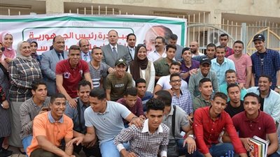 رئيس جامعة الفيوم يشهد انطلاق مبادرة 