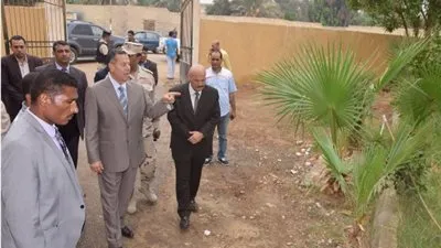 محافظ بني سويف يستجيب لمواطن اشتكى من عدم وجود أغطية لغُرف الصرف 