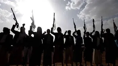 ابن عم الحوثي يدعو أنصاره لرد عدوان ميليشيات إيران