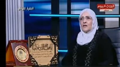 مسنة تحصل على ليسانس آداب بعد السبعين.. وتوجه رسالة للشباب