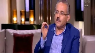 أستاذ طب نفسي: 