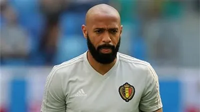 تيري هنري أبرز المرشحين لخلافة فالفيردي في برشلونة