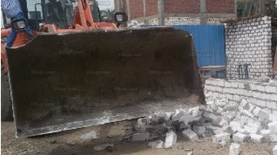 الداخلية تواصل إزالة التعديات على أراضي الدولة (صور)