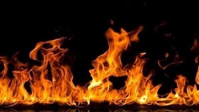 مصرع 8 إماراتيين من عائلة واحده بحريق في أبوظبي