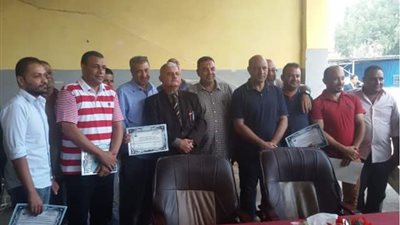 تكريم العاملين المتميزين بشركة 