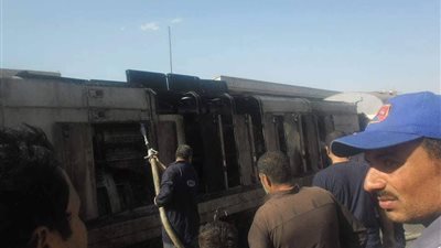 السيطرة على حريق بقطار ركاب بالشرقية