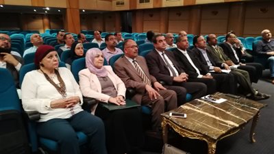 رئيس شؤون البيئة يترأس اجتماع مواجهة نوبات تلوث الهواء  