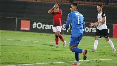 بعد الفوز على وفاق سطيف.. ماذا يفعل الأهلي في الملاعب الجزائرية ؟