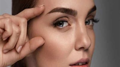 فتاة تحول عيونها للوحات فنية مدهشة (صور)