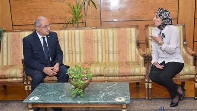 رئيس جامعة أسيوط يُعلن مشاركته بمبادرة 