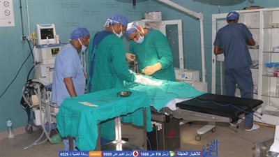 إقبال كبير من أهالي الواحات على قافلة الأزهر الطبية في يومها الأول