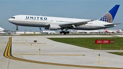 هبوط اضطراري لطائرة أمريكية في سيدني