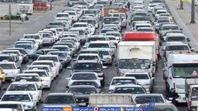 كثافات مرورية عالية بالشوراع والميادين الرئيسية بالقاهرة والجيزة