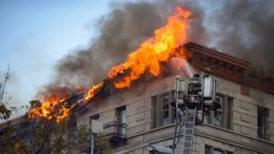 عاجل.. نشوب حريق بكلية التربية النوعية جامعة الزقازيق بالشرقية