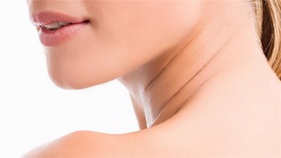 جربي وصفة الجليسرين لشد الرقبة المترهلة