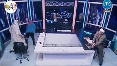 سباب وضرب على الهواء ينهي حلقة 