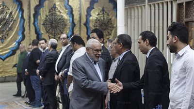 جورج إسحاق يقدم واجب العزاء لجابر نصار في وفاة والدته (صور)