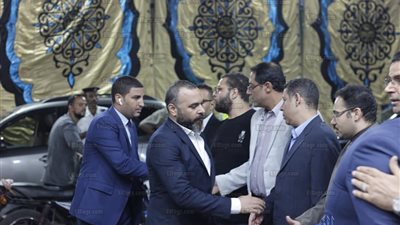 رئيس تحرير موقع الفجر يقدم واجب العزاء لجابر نصار في وفاة والدته (صور) 