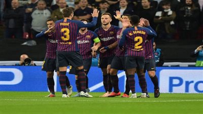 إشبيلية ينتظر سقوط برشلونة وريال مدريد للانقضاض على صدارة الليجا