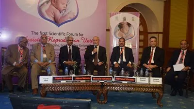 انطلاق جلسات الملتقى العلمي الأول لوحدة الإخصاب المساعد بجامعة جنوب الوادي