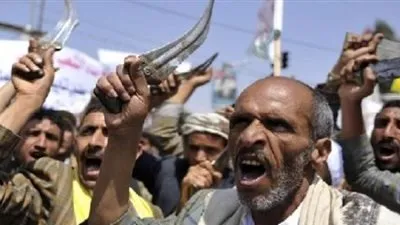 الحوثيون يهددون الشعب اليمني: سنعتقل من يتظاهر