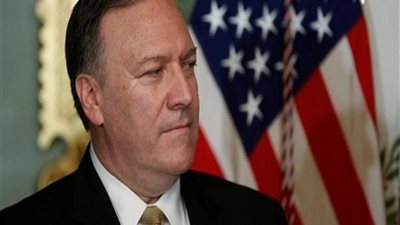 بومبيو يصل طوكيو لإجراء محادثات قبل زيارته لبيونج يانج