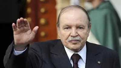 رئيس الوزراء الجزائري يناشد بوتفليقة بالاستمرار في رئاسة البلاد