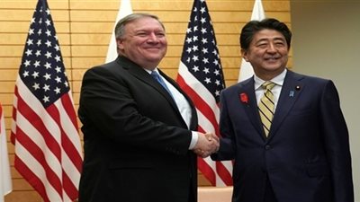 بومبيو وشينزو آبي يجتمعان لتنسيق المواقف مع بيونج يانج