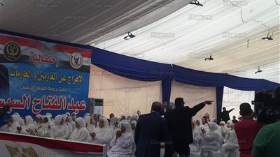 مئات المفرج عنهم والغارمات يرقصون على 