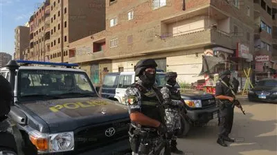 أمن الجيزة يواصل جهوده لضبط الهاربين بواقعة سرقة نقوط فرح المنوات
