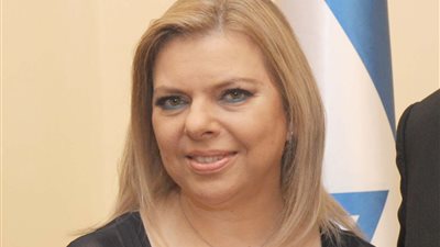 أديب عن محاكمة زوجة نتنياهو لشرائها طعام بـ100 ألف دولار: 