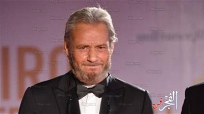 فاروق الفيشاوي يخرج عن شعوره بـ