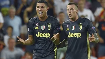 مفاجأة.. فتاة جديدة تتهم رونالدو بالاغتصاب