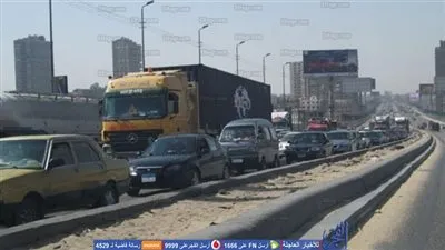 تعزيزات بالإقليمي وأعطال وكثافات بمحاور وميادين القاهرة والجيزة 