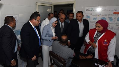 وزيرة الصحة تتفقد نقاط مسح مبادرة فيروس 