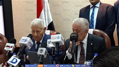 مكرم محمد: برنامج تطوير التعليم في مصر يستمر 16 عامًا (صور)