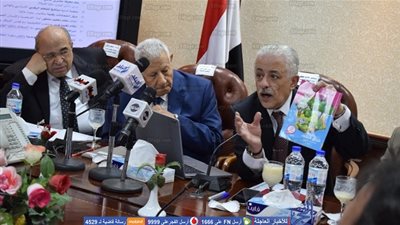 وزير التعليم: نعلم بتدني مستوى المدارس الحكومية.. والفصل يكلف 500 ألف جنيه