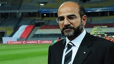 عامر حسين يتقدم باستقالته من المسابقات وأبوريدة يؤجل الأمر