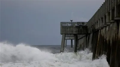 ترامب يعلن حالة الطوارئ فى ولاية فلوريدا بسبب الإعصار 