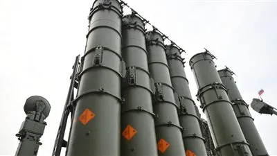 باحث: إسرائيل تضغط على أمريكا لتسليمها سلاحا مضادا لـ