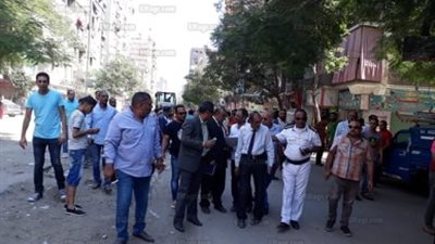 المرافق تواصل حملاتها لإزالة الإشغالات بشارع مستشفى الصدر (صور)