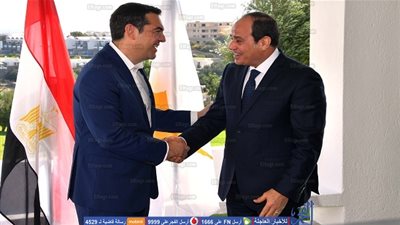 السيسي يصل جزيرة كريت.. ويلتقي رئيس الوزراء اليوناني‎ (صور)