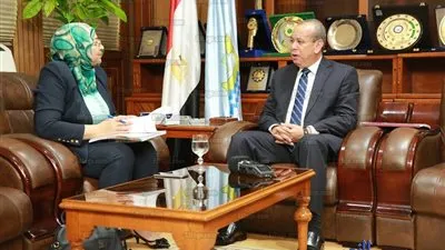 محافظ  كفر الشيخ يستقبل وفد من