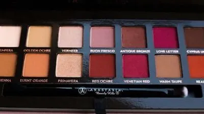 طرق مبتكرة لإعادة استخدام المكياج التالف