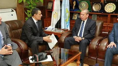 محافظ كفرالشيخ يبحث عدد من القضايا مع مستشاري هيئة قضايا الدولة