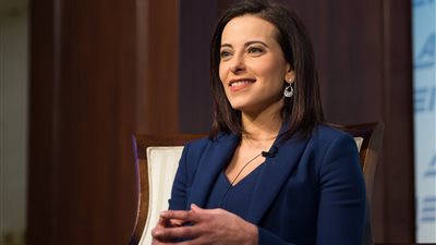 بعد اقترابها من تمثيل واشنطن بالأمم المتحدة.. 10 معلومات عن 