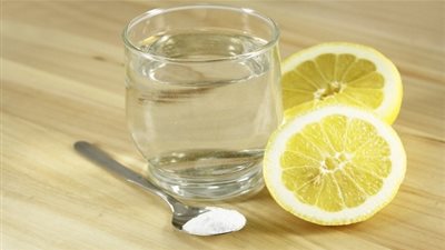 جربي وصفة الصودا وعصير الليمون للعناية بقدميك