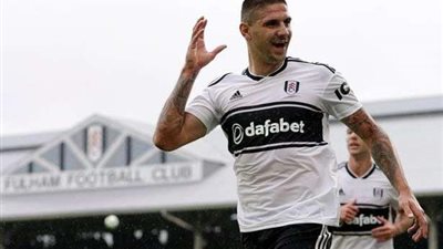 فجر البريميرليج.. الحلقة (3) ميتروفيتش الصربي ذو الرأسيات القاتلة