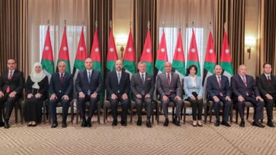  رئيس الوزراء الأردني يُجري أول تعديل على حكومته