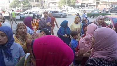 تجمهر أولياء أمور طلاب مدرسة صادق الرافعي بطنطا بسبب التحرش بأبنائهم (صور)